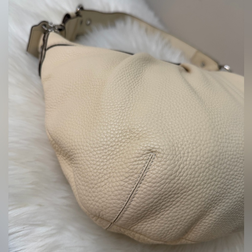 Coach Cream Leather Hobo Bag# F13731 - Picture 5 of 14